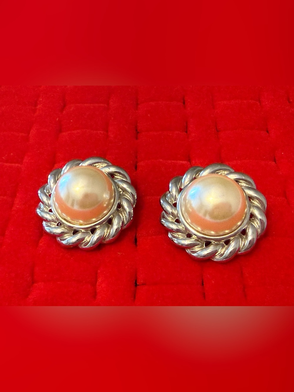 Vintage 80s Faux Pearl Twist-Frame Clip Statement Earrings
